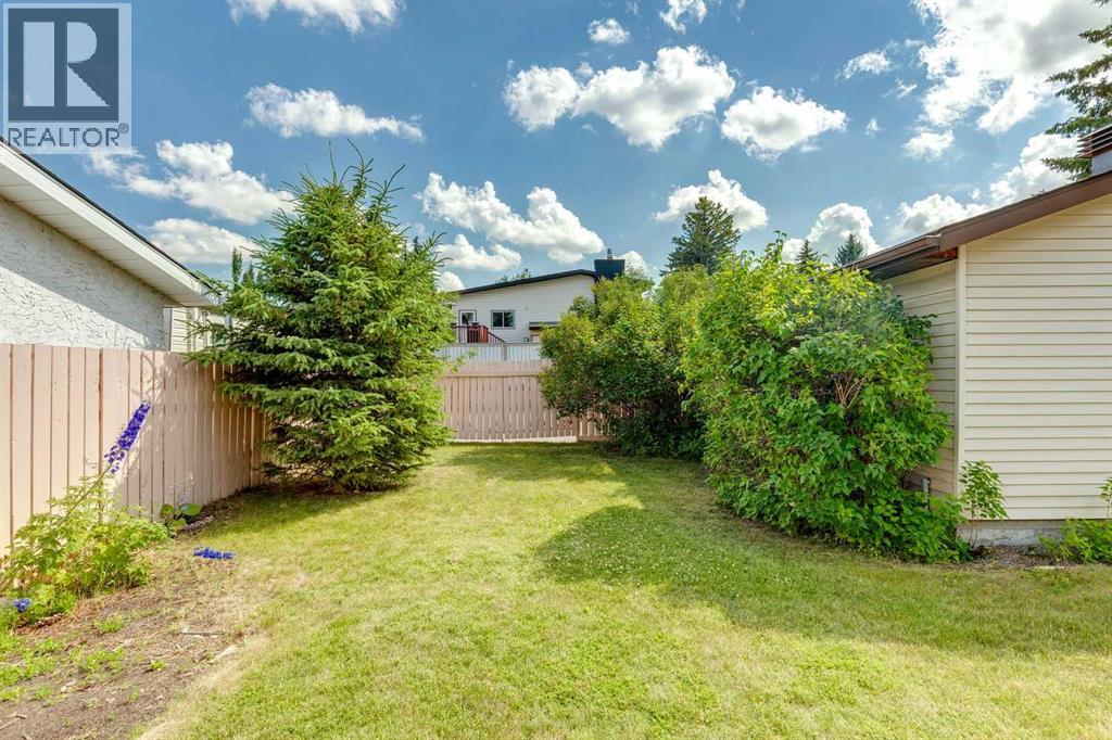11248 Braeside Drive SW, Calgary, Alberta  T2W 3E4 - Photo 31 - A2330079