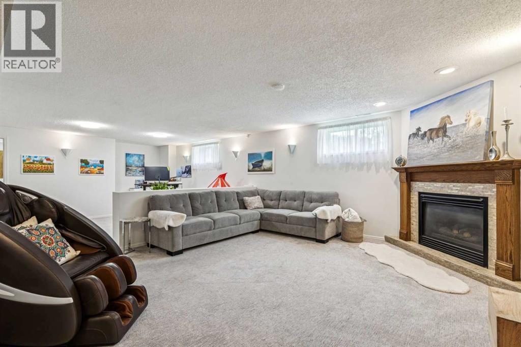 6991 Christie Briar Manor SW, Calgary, Alberta  T3H 2R3 - Photo 26 - A2332288