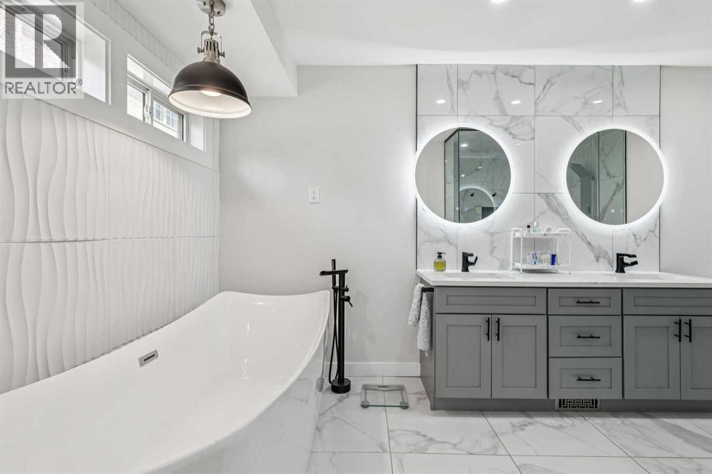6991 Christie Briar Manor SW, Calgary, Alberta  T3H 2R3 - Photo 15 - A2332288