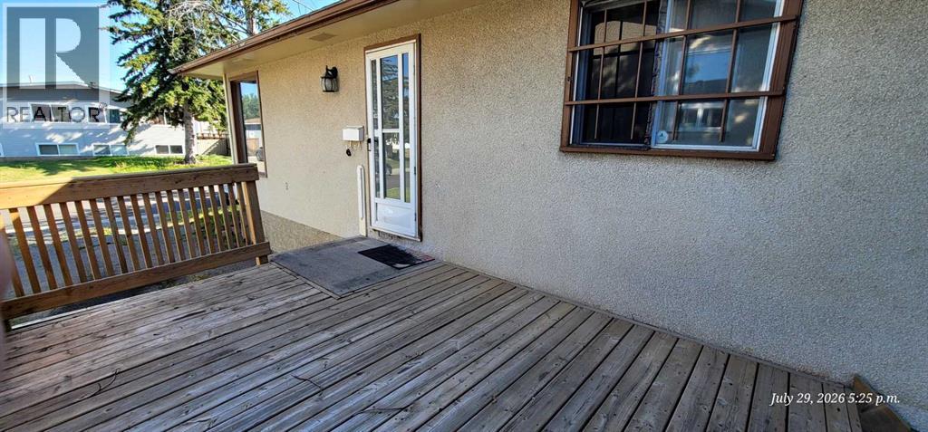 176 Penbrooke Close SE, Calgary, Alberta  T2A 3P1 - Photo 3 - A2334212