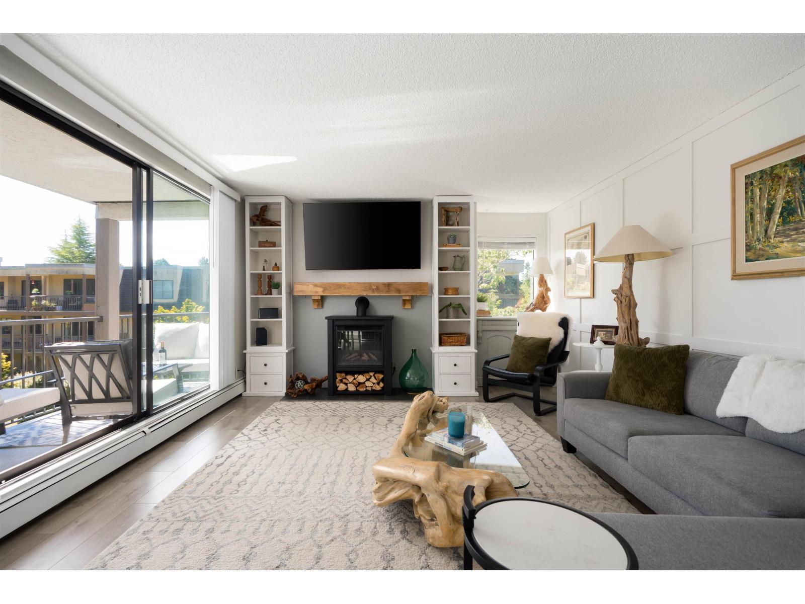 309 1740 SOUTHMERE CRESCENT, Surrey, British Columbia