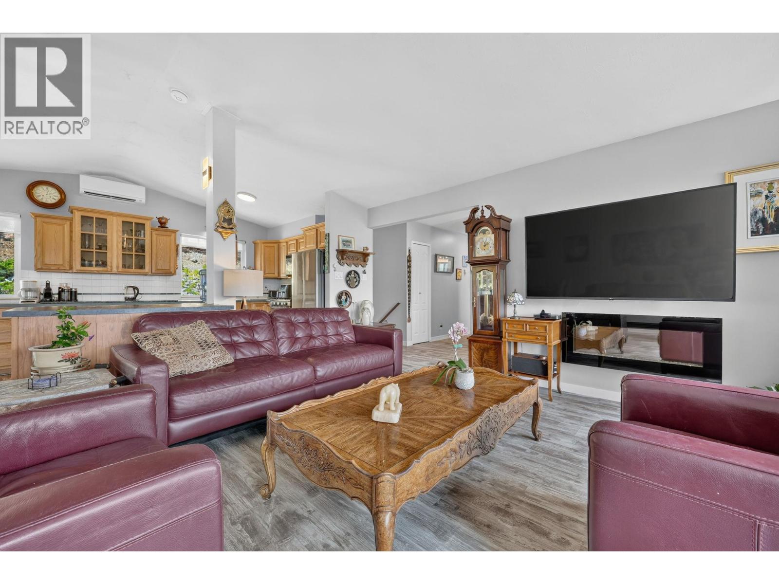 5868 Macgregor Road, Peachland, British Columbia  V0H 1X4 - Photo 7 - 10395254