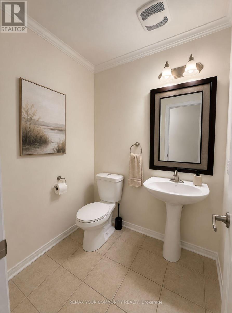 20 Overlander Way, Vaughan, Ontario  L6A 0X6 - Photo 4 - N13635430