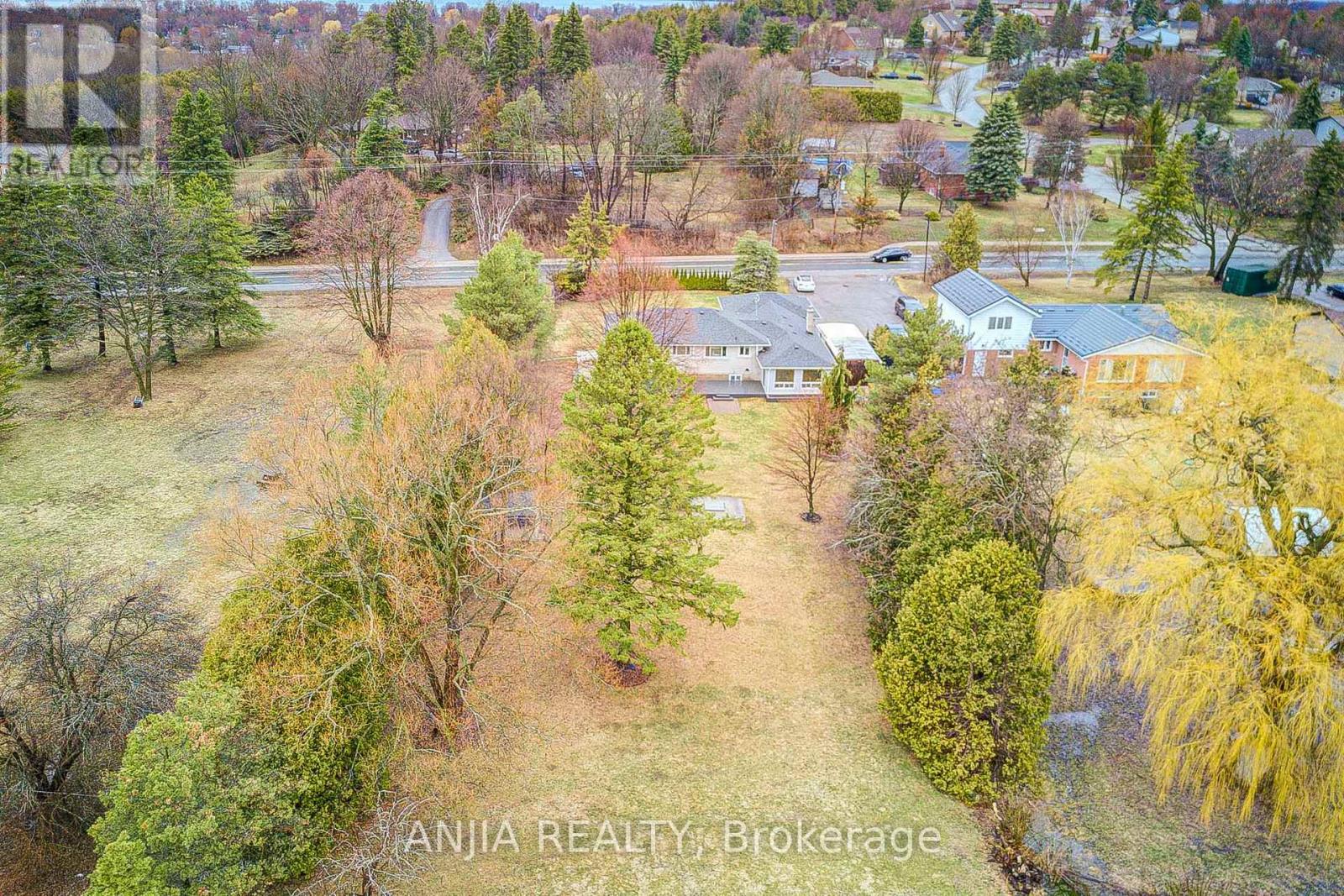 1369 Ravenshoe Road, East Gwillimbury, Ontario  L0G 1R0 - Photo 7 - N13635438