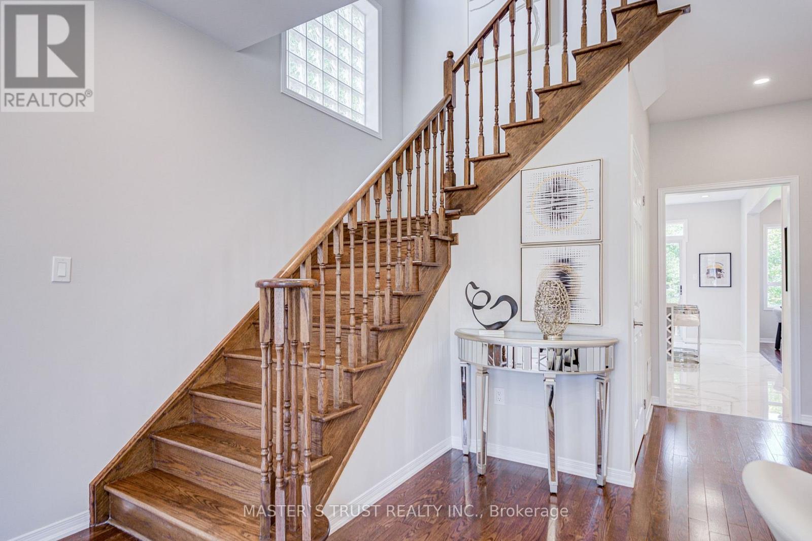 33 Levellands Crescent, Richmond Hill, Ontario  L4B 0A5 - Photo 6 - N13635650