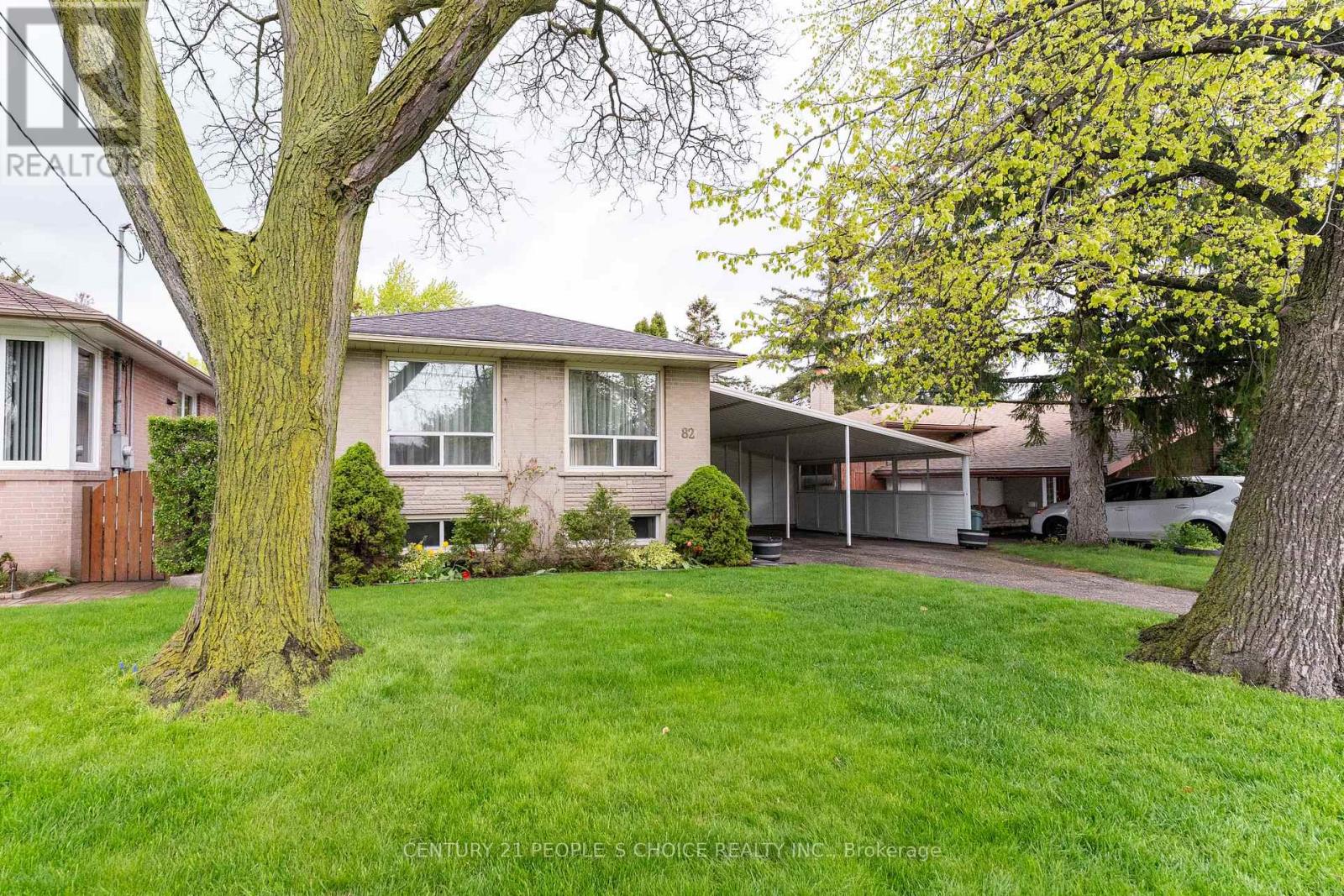 82 Hadrian Drive, Toronto, Ontario  M9W 1V4 - Photo 5 - W13635288