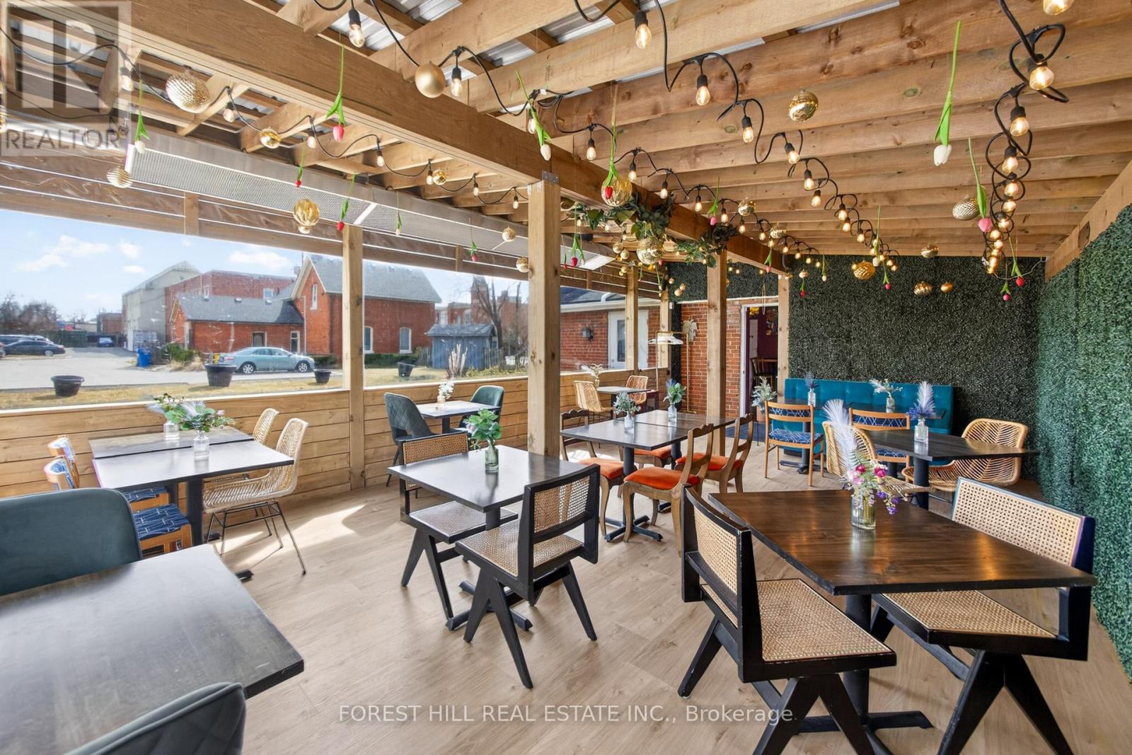200 - 151 QUEEN STREET S Mississauga (Streetsville), ON L5M 1L1