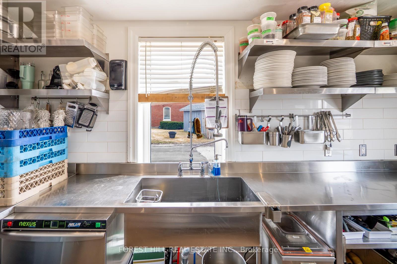 200 - 151 QUEEN STREET S Mississauga (Streetsville), ON L5M 1L1
