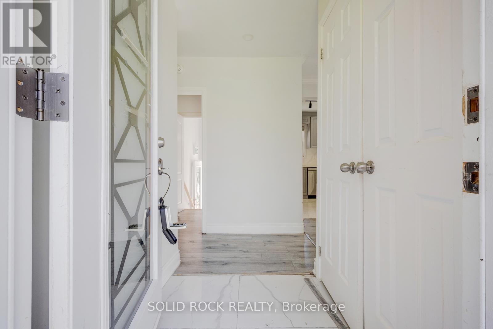 47 Brisco Street, Brampton, Ontario  L6V 1X1 - Photo 3 - W13635586