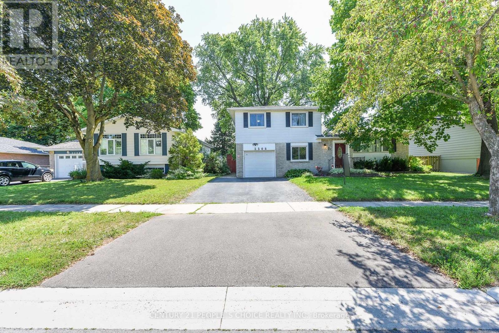 2506 Bridge Road, Oakville, Ontario  L6L 2H2 - Photo 1 - W13635654