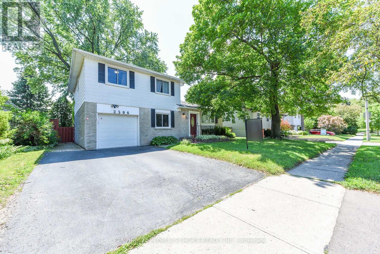 2506 Bridge Road, Oakville, Ontario  L6L 2H2 - Photo 2 - W13635654