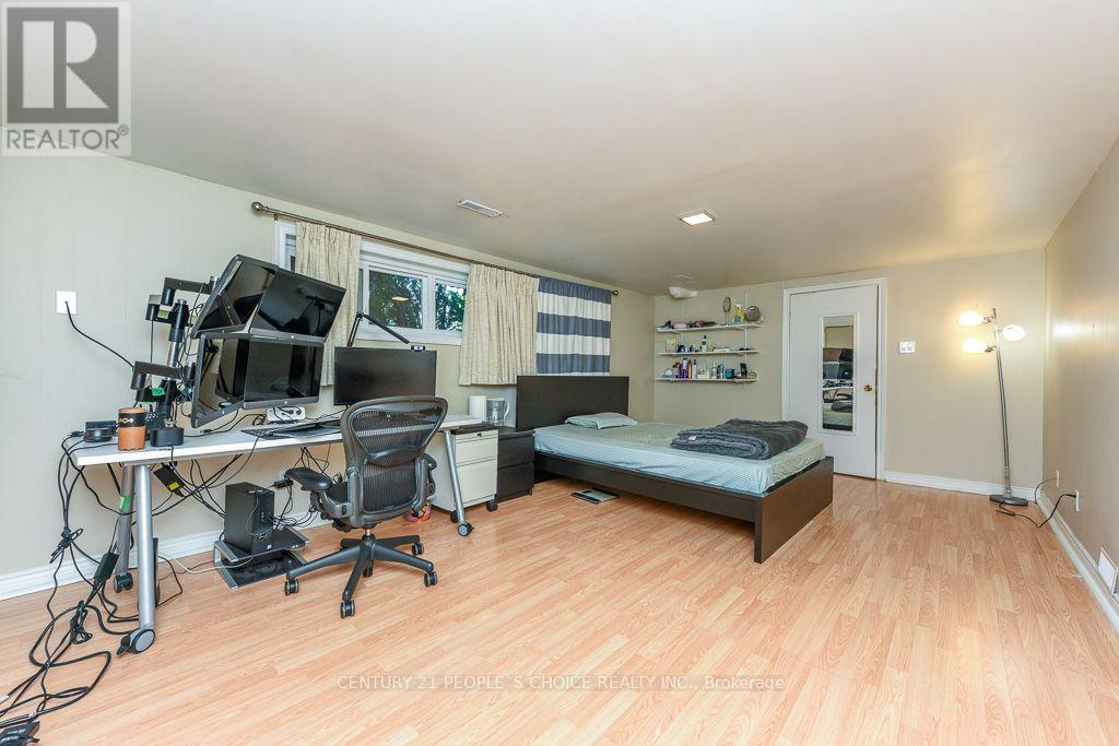 2506 Bridge Road, Oakville, Ontario  L6L 2H2 - Photo 45 - W13635654