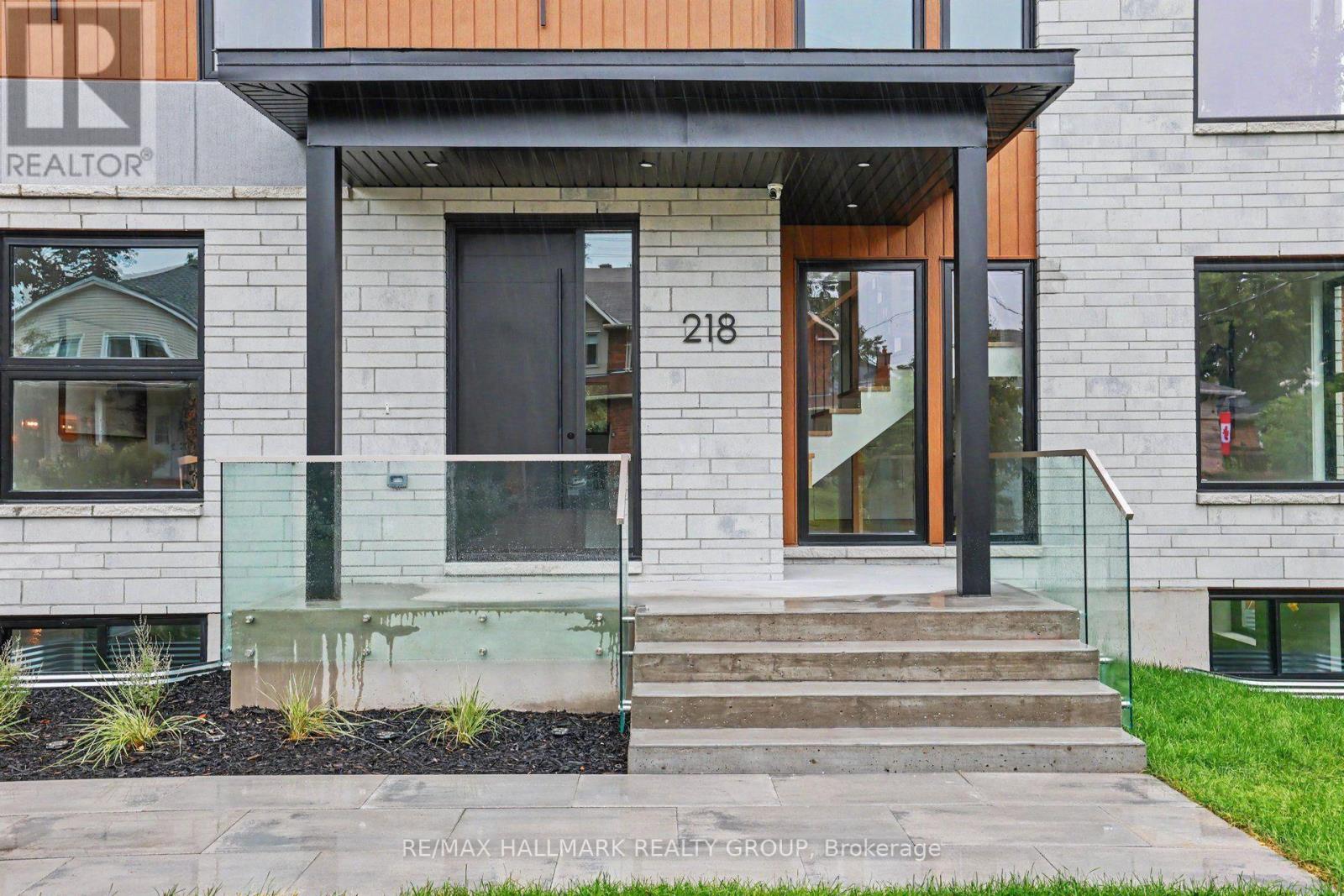 218 Woodland Avenue, Ottawa, Ontario  K2B 5C9 - Photo 4 - X13635512