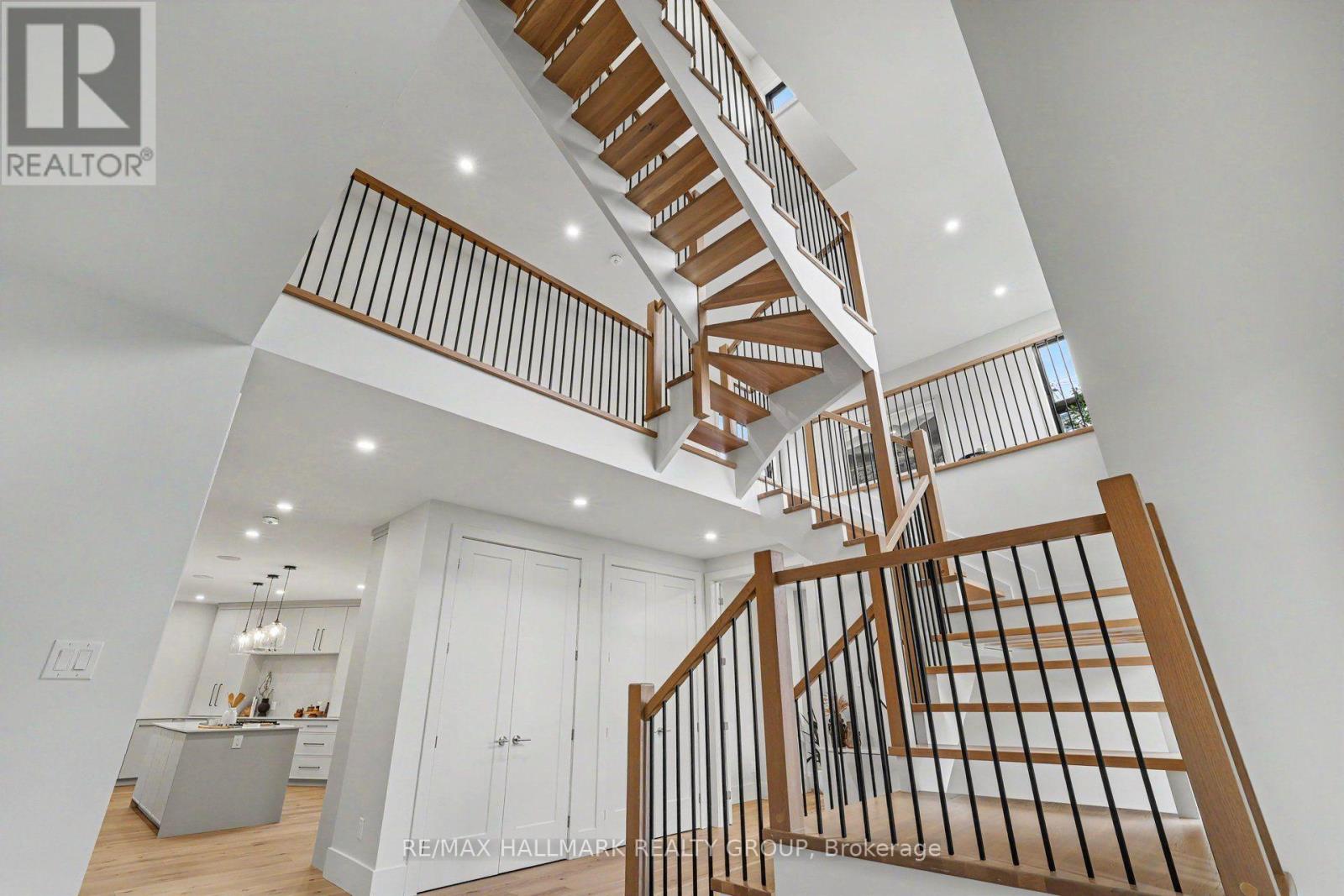 218 Woodland Avenue, Ottawa, Ontario  K2B 5C9 - Photo 7 - X13635512