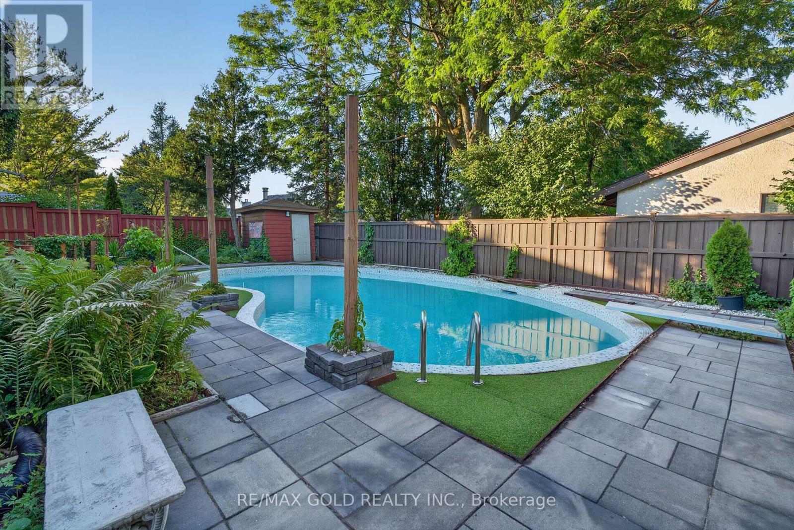 16 Monterey Road, Kitchener, Ontario  N2B 1V3 - Photo 45 - X13635314