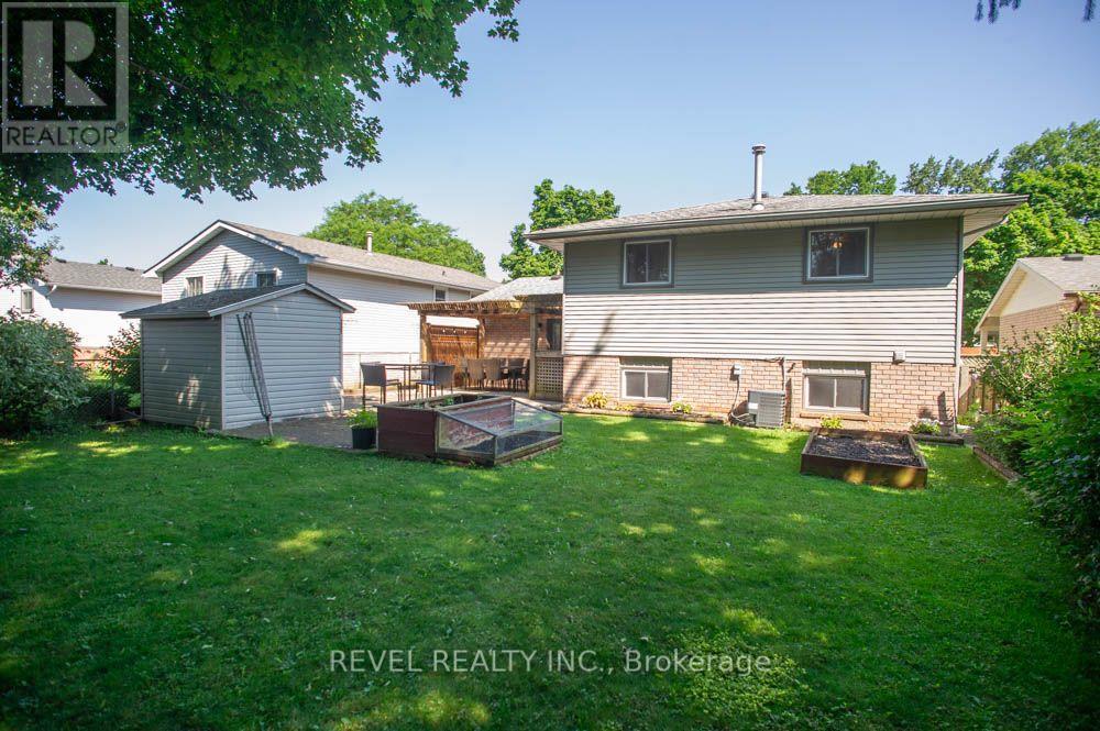 27 Myrtleville Drive, Brantford, Ontario  N3V 1B9 - Photo 30 - X13635384