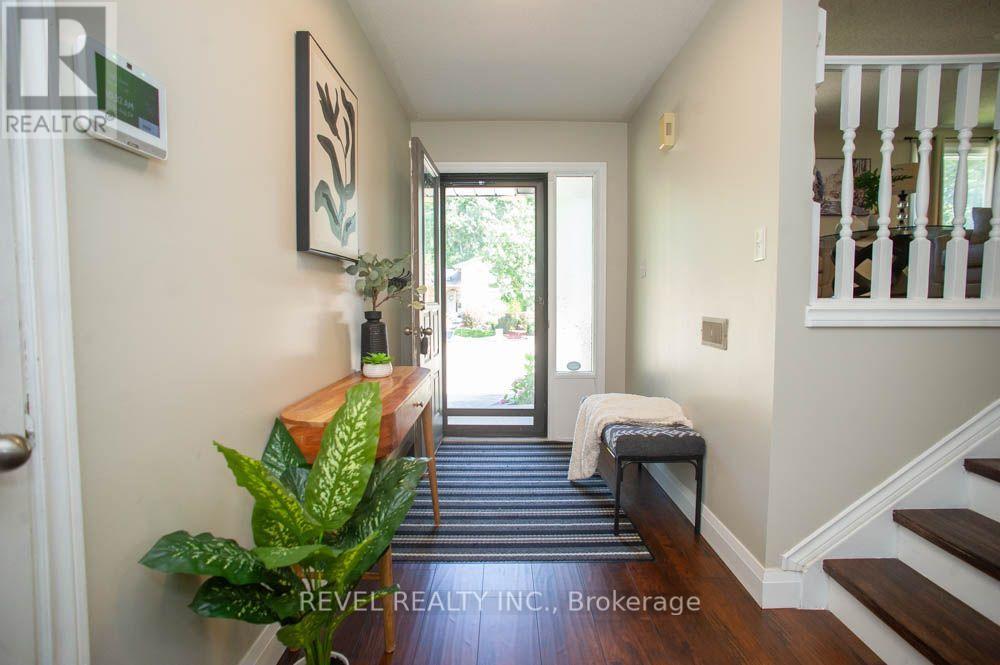 27 Myrtleville Drive, Brantford, Ontario  N3V 1B9 - Photo 6 - X13635384