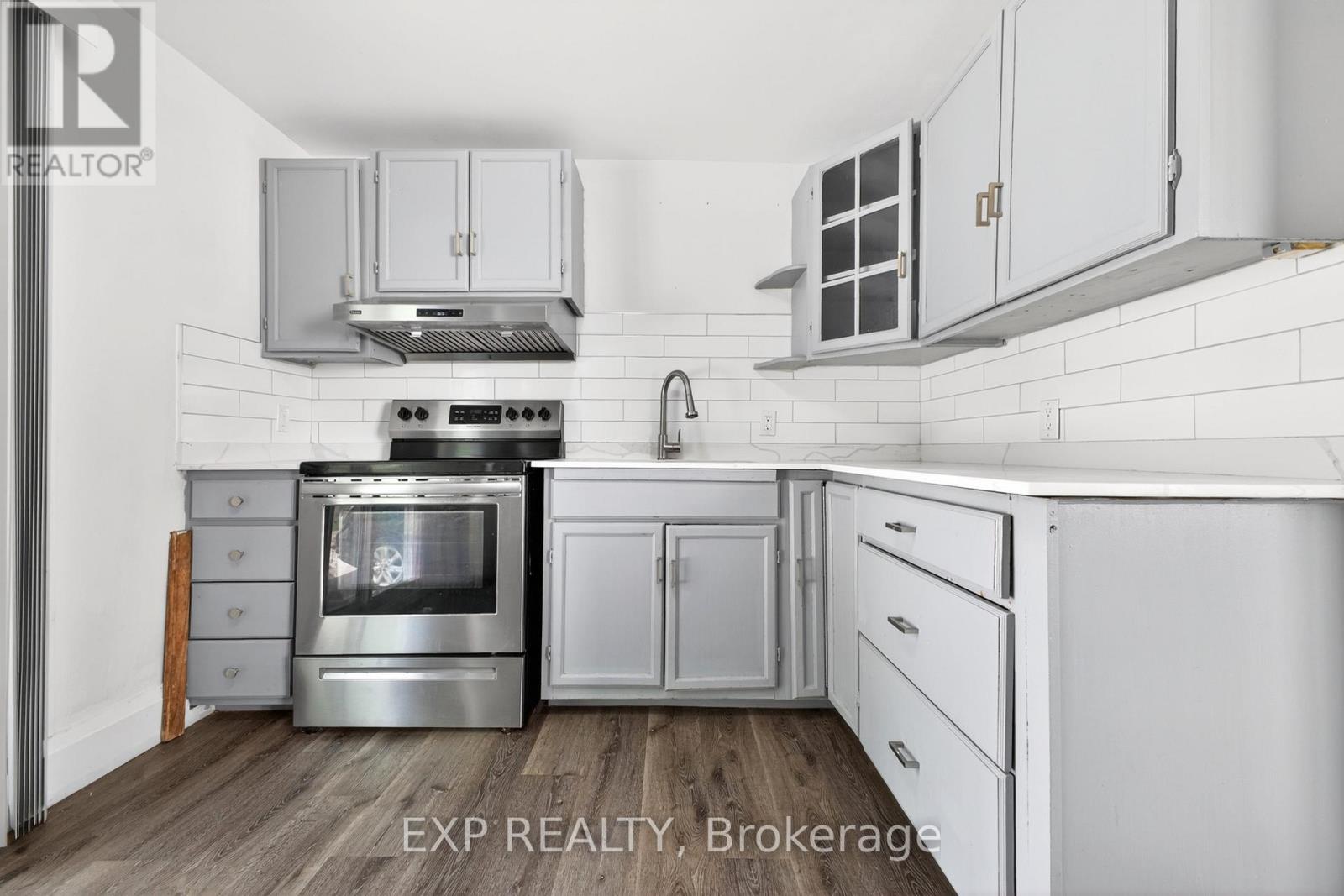 6564 Level Avenue, Niagara Falls, Ontario  L2G 4B7 - Photo 14 - X13635564