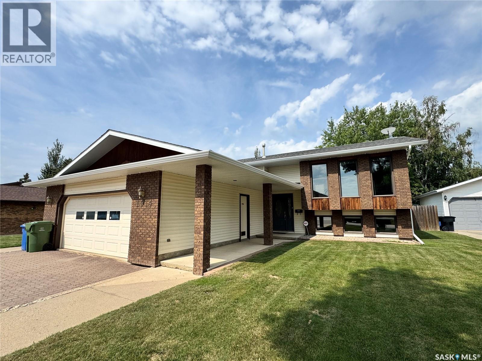 1514 Barton Drive, Prince Albert, Saskatchewan  S6V 7N4 - Photo 1 - SK044234