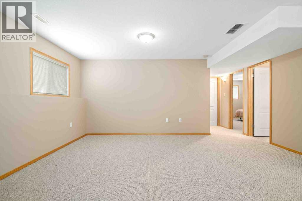 112 Sunset Drive SW, Medicine Hat, Alberta  T1B 4T8 - Photo 23 - A2334104