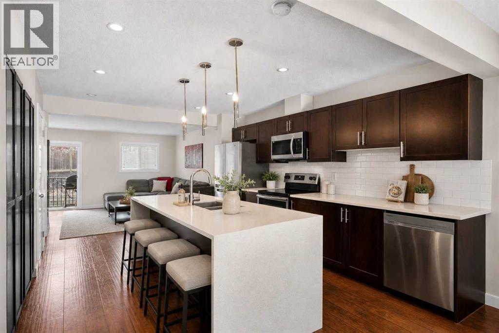 89 Pantego Lane NW, Calgary, Alberta  T3K 0T1 - Photo 13 - A2306652