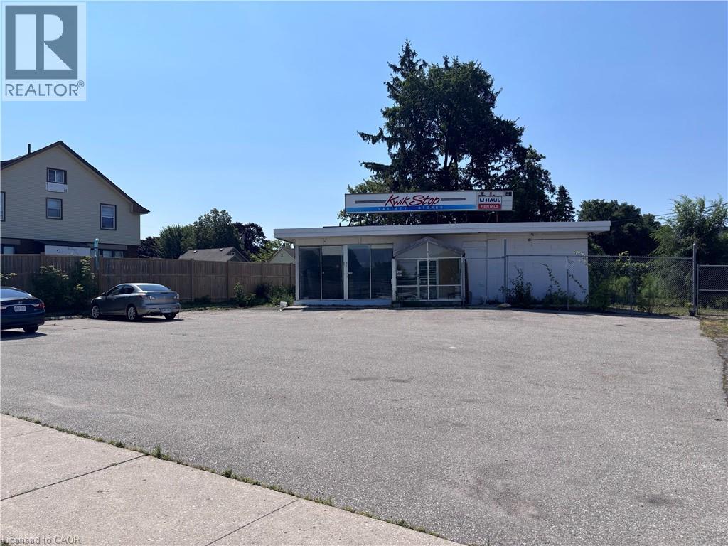 2191 KINGSWAY Drive, Kitchener, Ontario