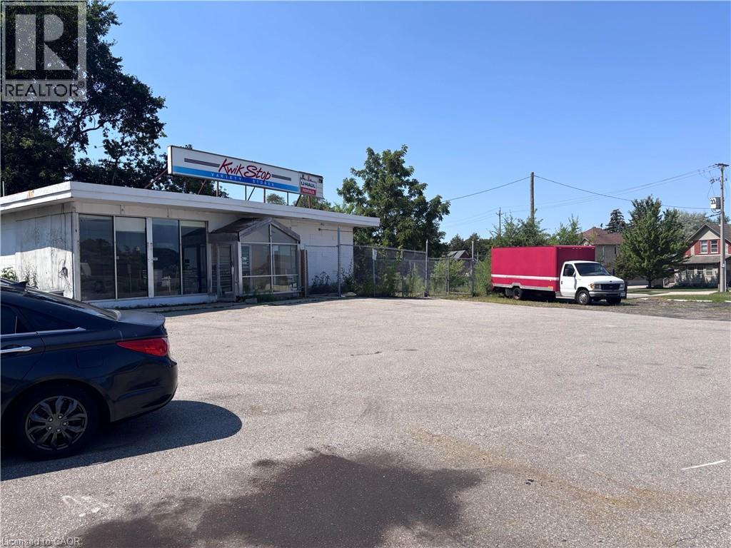 2191 Kingsway Drive, Kitchener, Ontario  N2C 1A2 - Photo 3 - 40806046