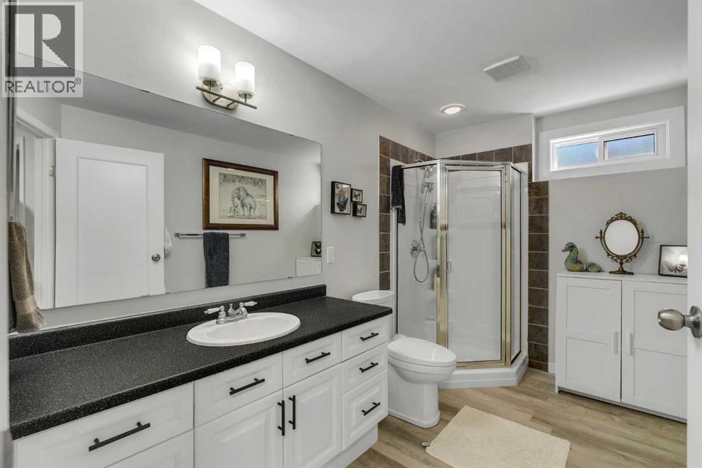 112 Hidden Vale Place NW, Calgary, Alberta  T3A 5C5 - Photo 34 - A2332867