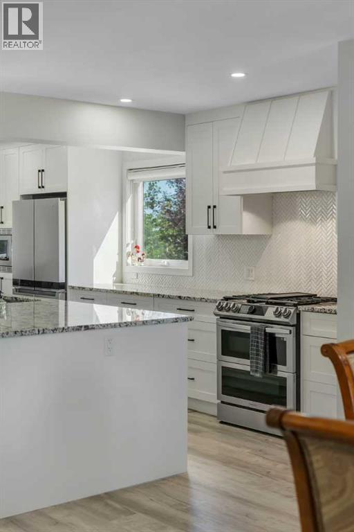 112 Hidden Vale Place NW, Calgary, Alberta  T3A 5C5 - Photo 15 - A2332867
