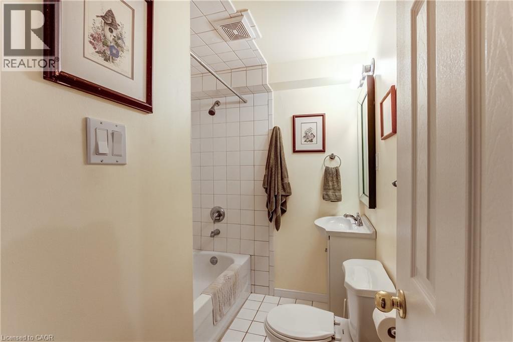 2461 Headon Forest Drive, Burlington, Ontario  L7M 3L4 - Photo 22 - 40852935
