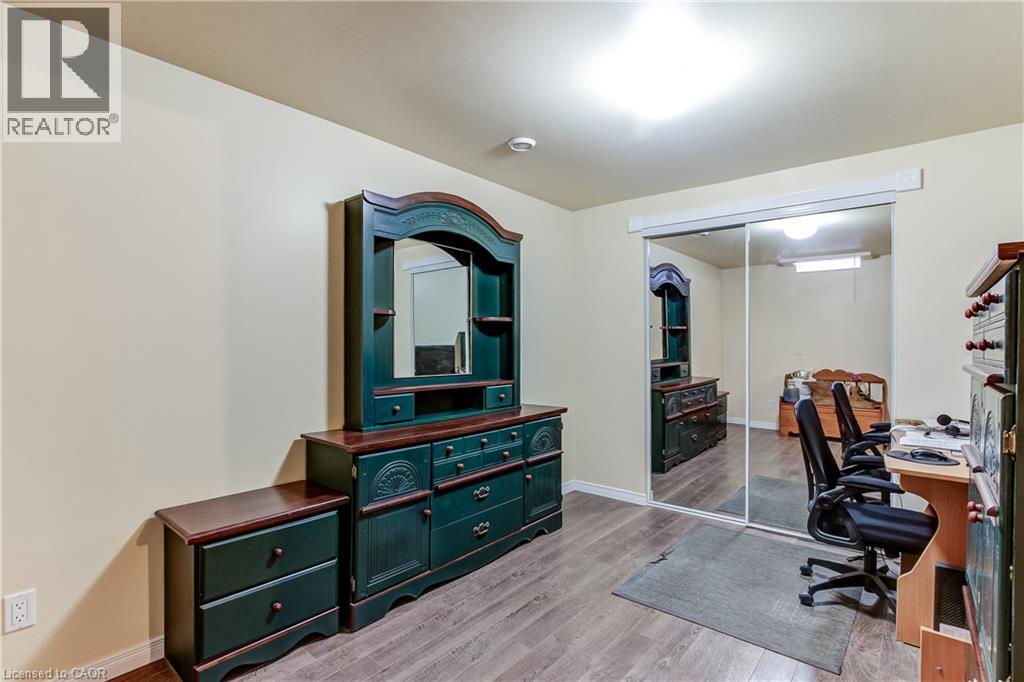2461 Headon Forest Drive, Burlington, Ontario  L7M 3L4 - Photo 19 - 40852935