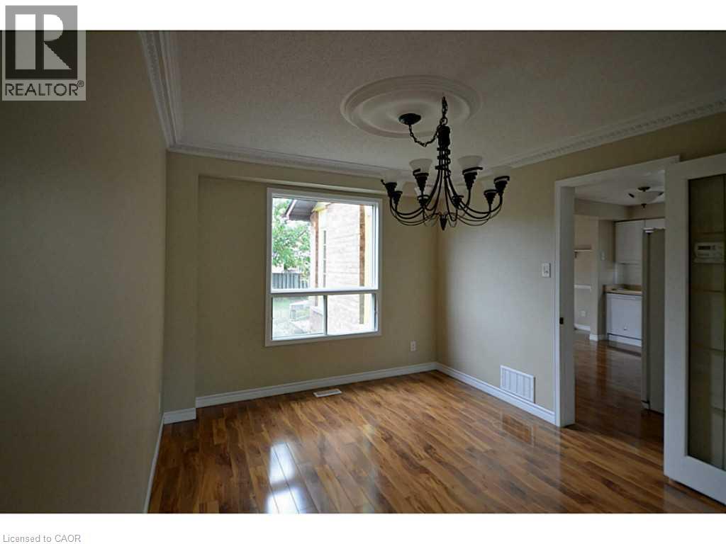2461 Headon Forest Drive, Burlington, Ontario  L7M 3L4 - Photo 5 - 40852935