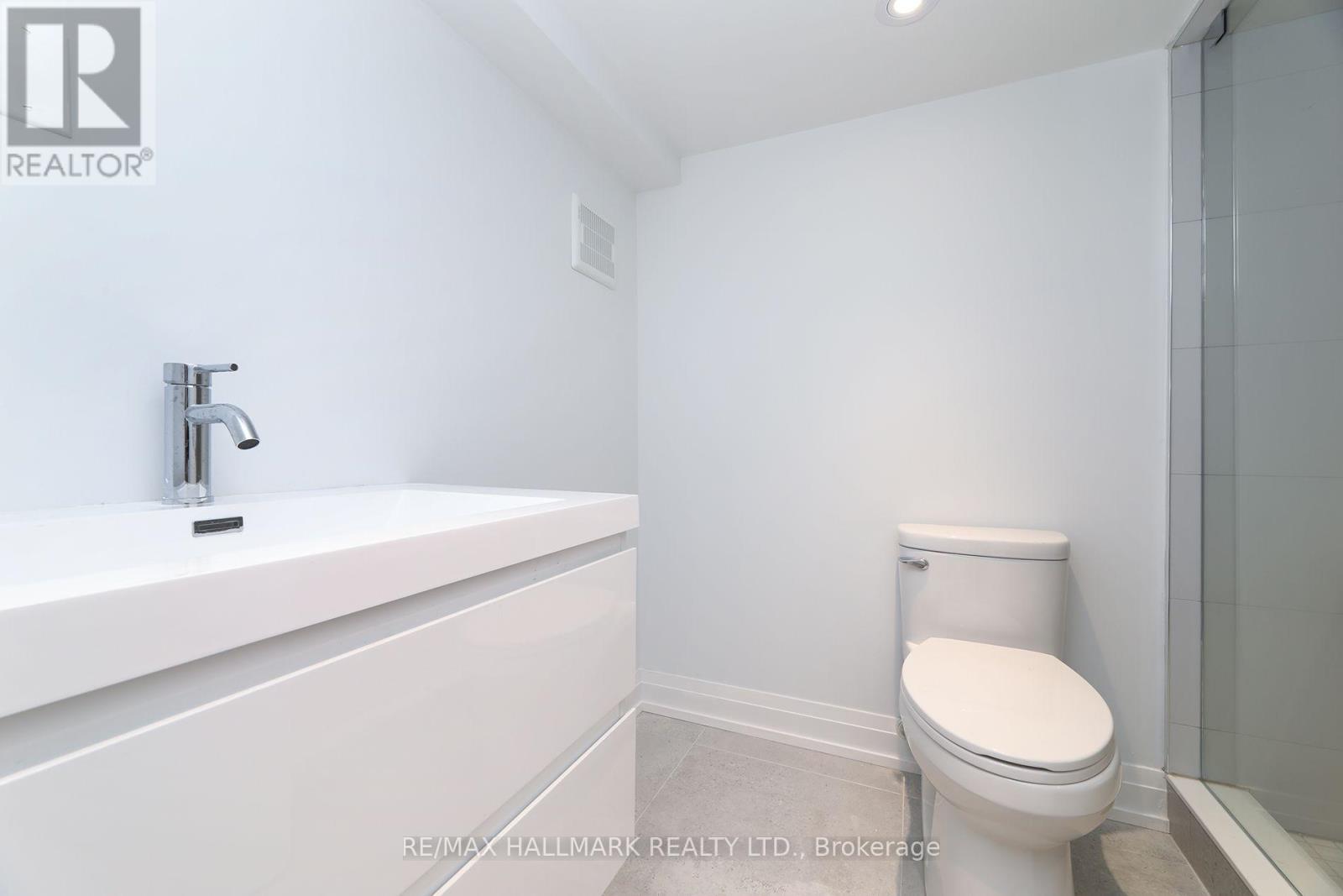 38 Halton Street, Toronto, Ontario  M6J 1R3 - Photo 16 - C13607970