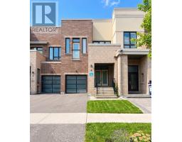 8 HELLIWELL CRESCENT, Richmond Hill, Ontario
