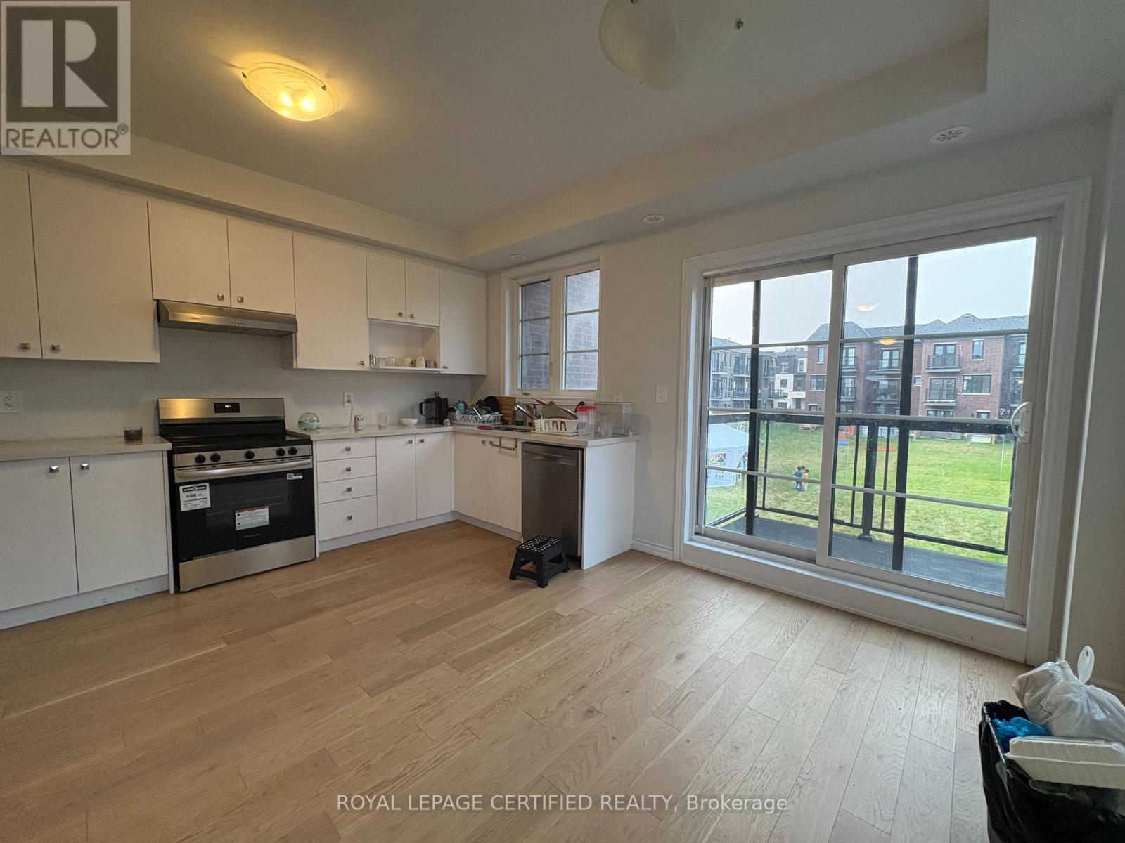 5970 Saigon Street, Mississauga, Ontario  L5V 0E9 - Photo 11 - W13635226
