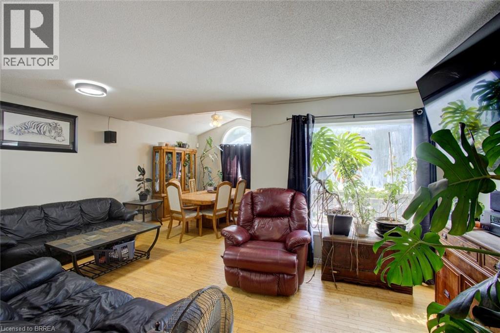 223 Melran Drive, Cambridge, Ontario  N3C 4E5 - Photo 8 - 40852449
