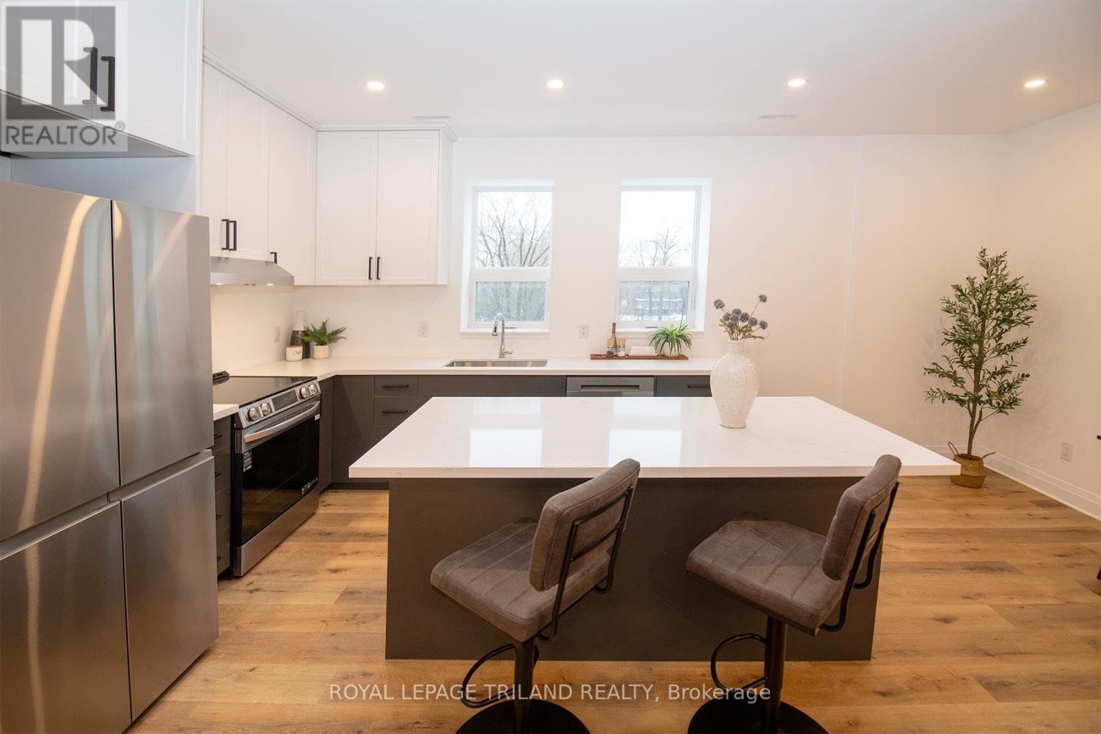 201 - 425 Dundas Street, London East, Ontario  N6B 1V9 - Photo 3 - X13635682