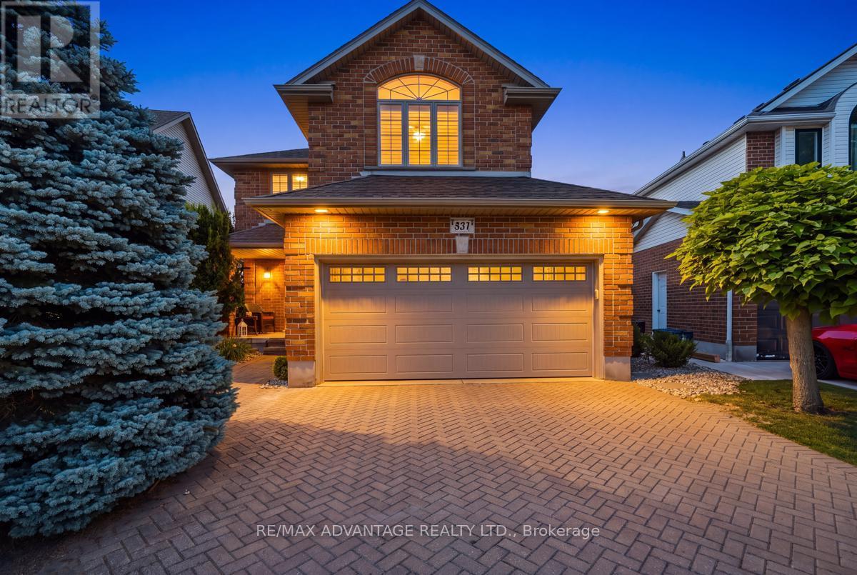 831 Crestview Crescent, London South, Ontario  N6K 4W3 - Photo 1 - X13635794