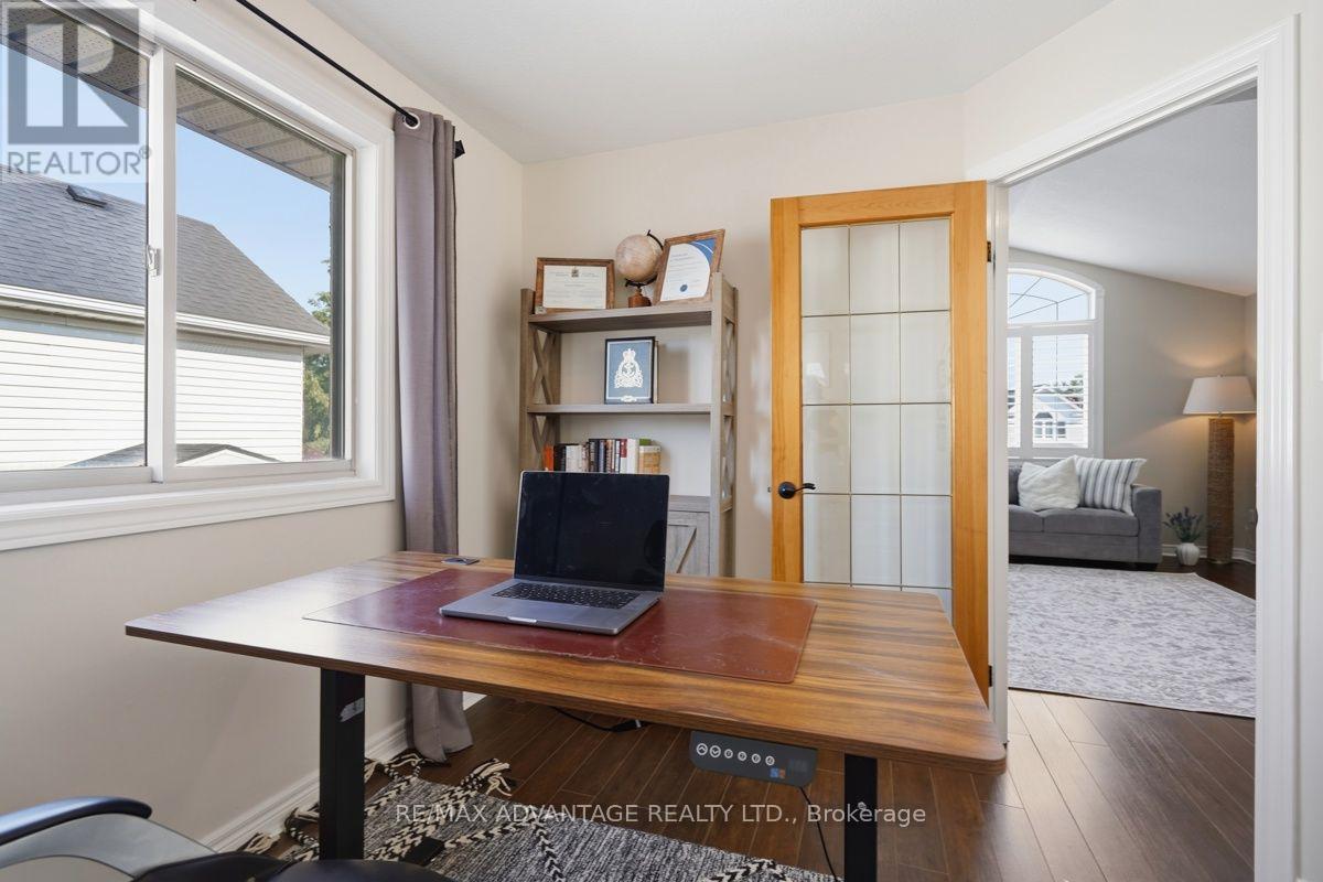 831 Crestview Crescent, London South, Ontario  N6K 4W3 - Photo 28 - X13635794