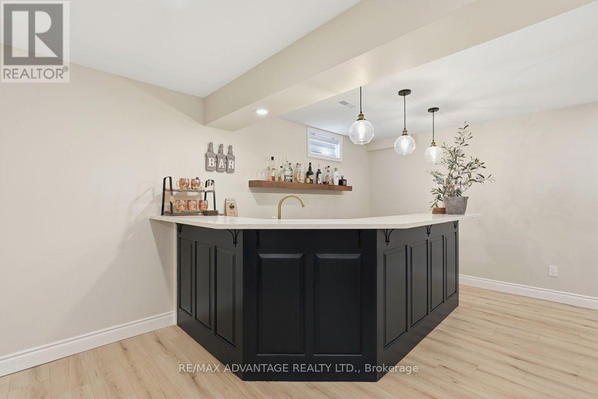 831 Crestview Crescent, London South, Ontario  N6K 4W3 - Photo 32 - X13635794