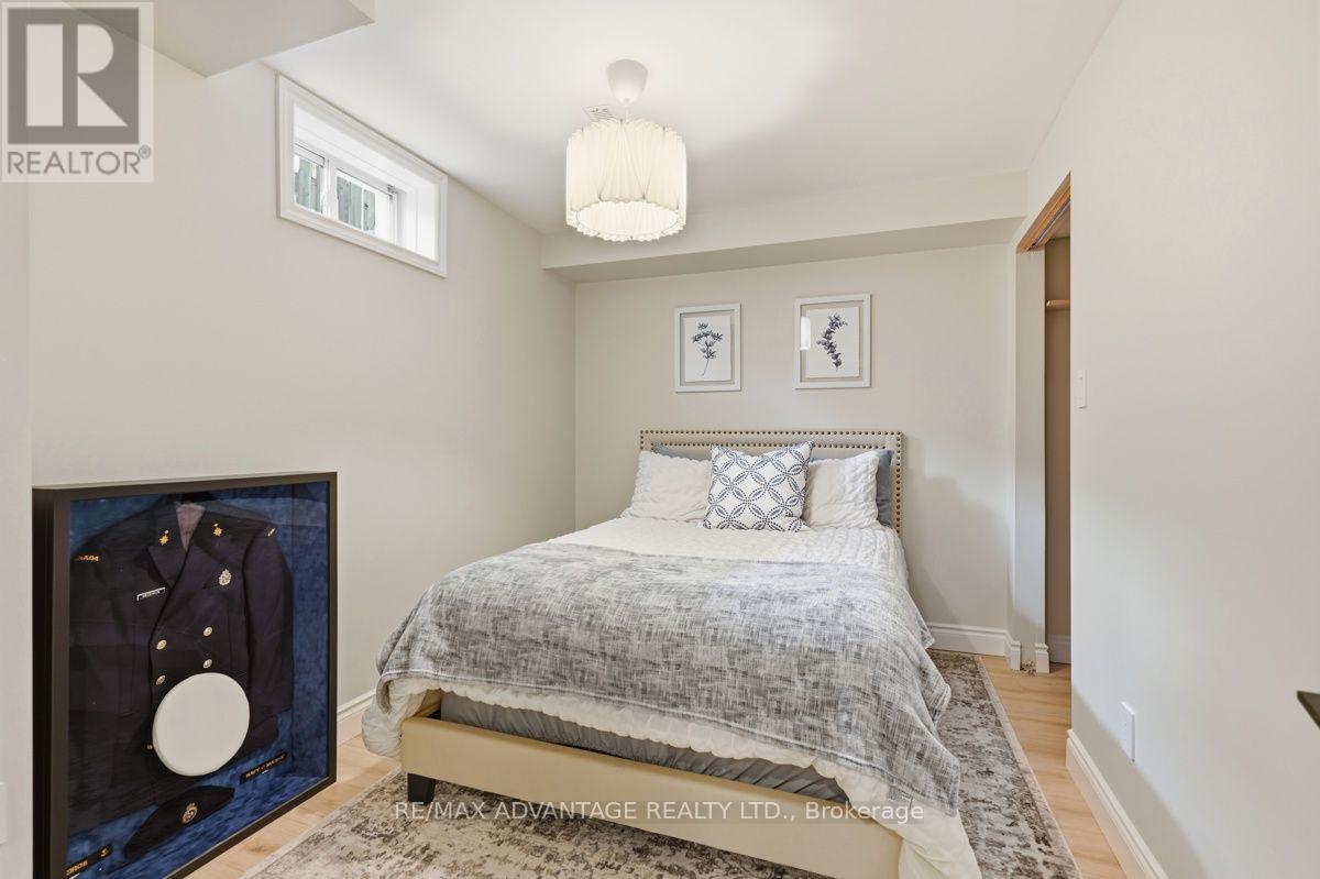831 Crestview Crescent, London South, Ontario  N6K 4W3 - Photo 33 - X13635794