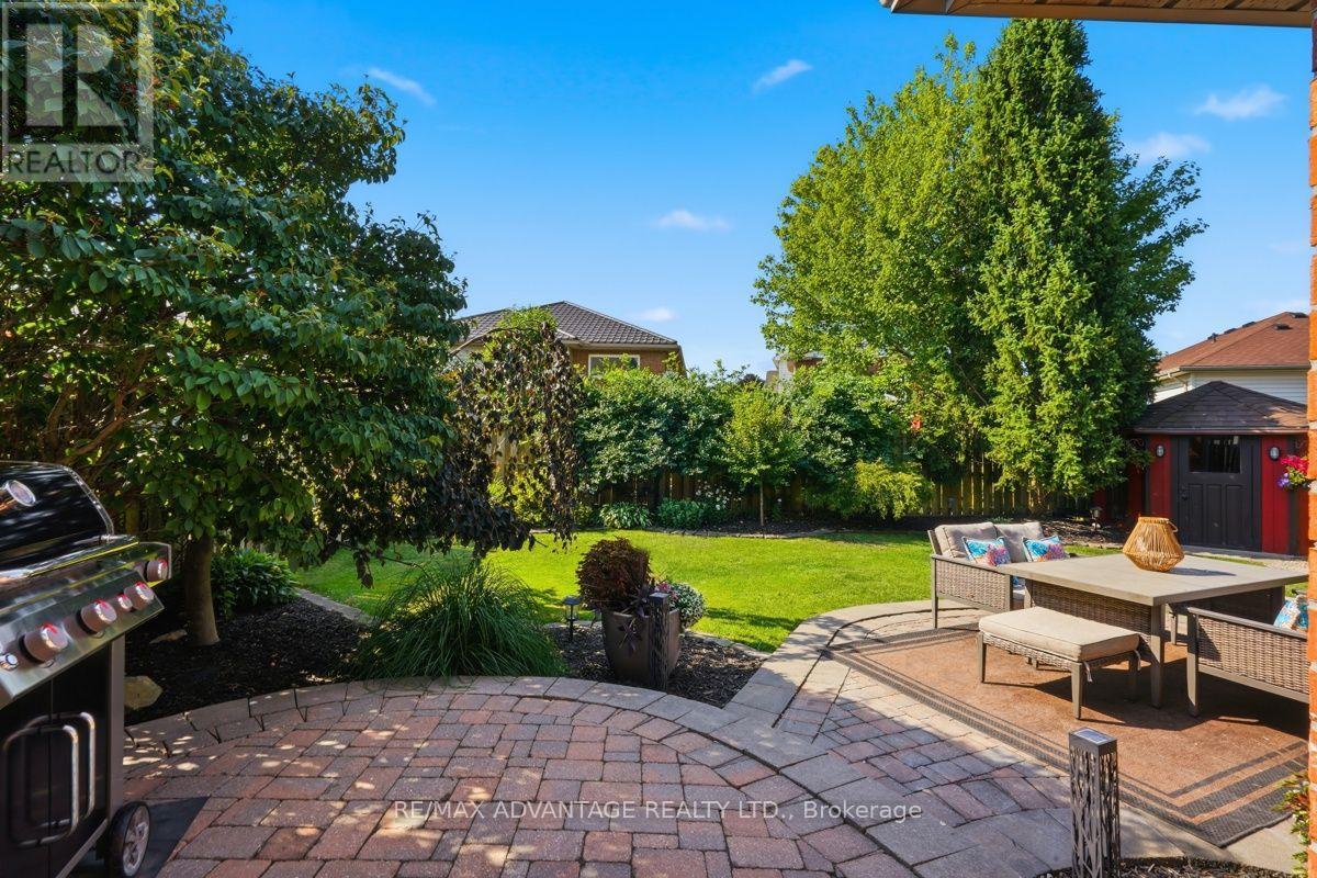 831 Crestview Crescent, London South, Ontario  N6K 4W3 - Photo 37 - X13635794