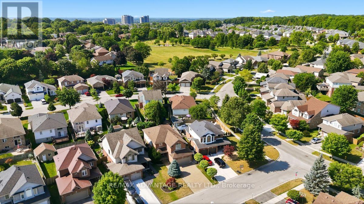 831 Crestview Crescent, London South, Ontario  N6K 4W3 - Photo 44 - X13635794