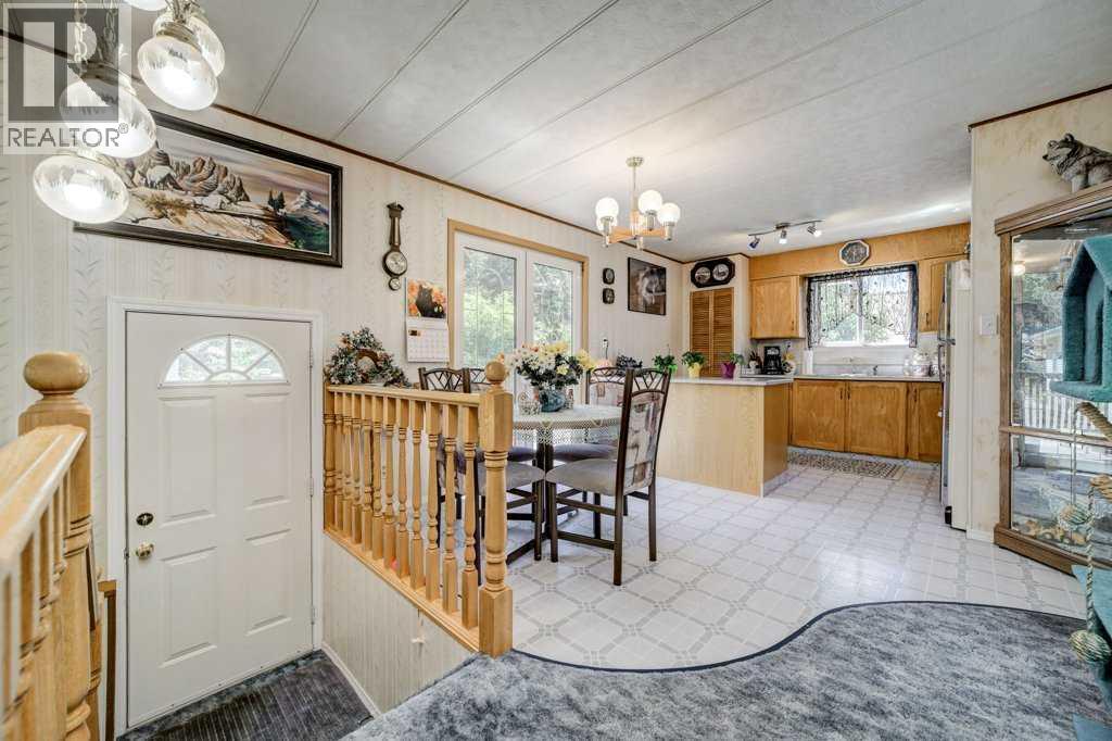 20541 25th Avenue, Bellevue, Alberta  T0K 0C0 - Photo 28 - A2328028