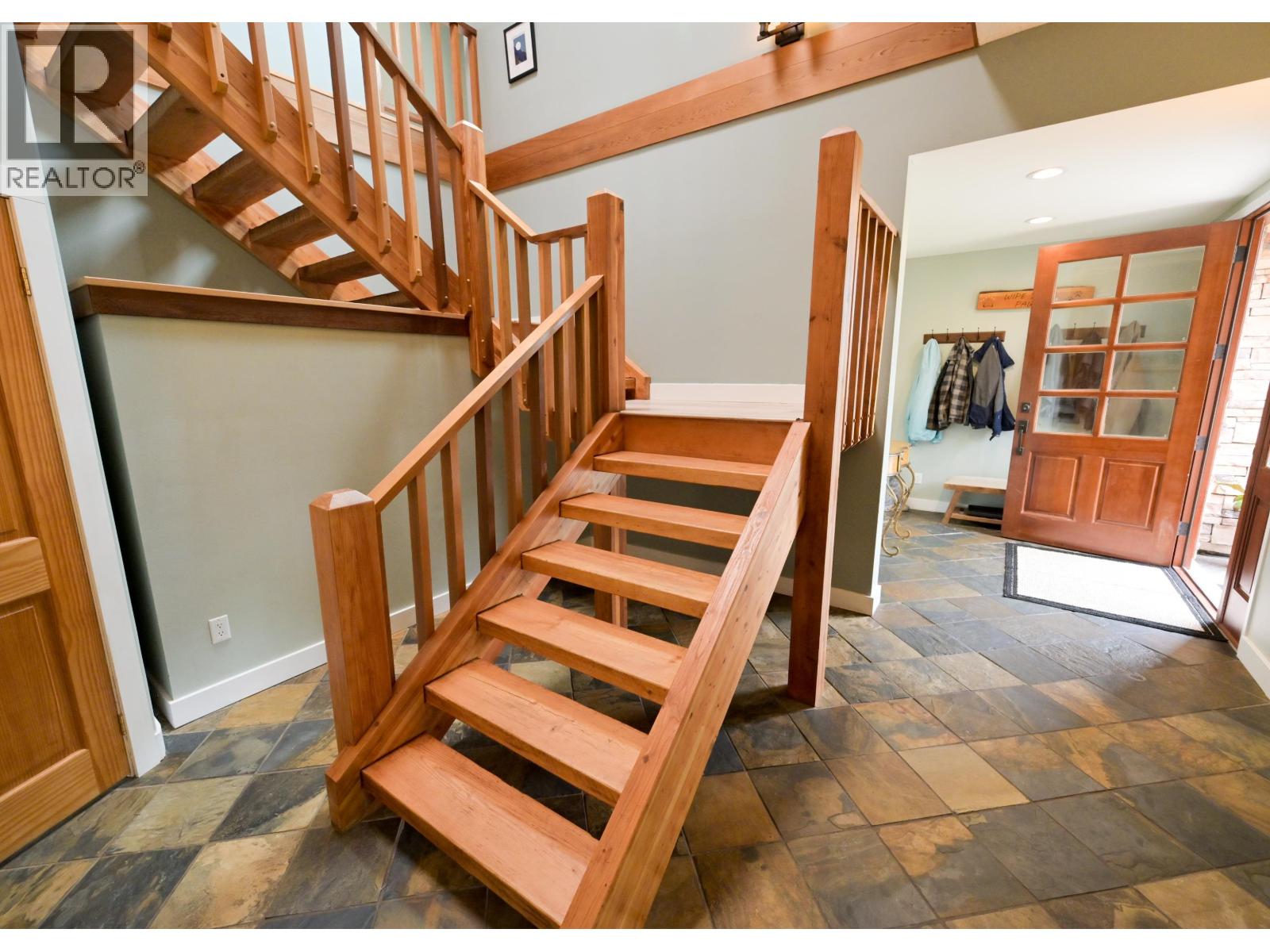 5125 Salal Road, Sechelt, British Columbia  V7Z 0B7 - Photo 3 - R3150968