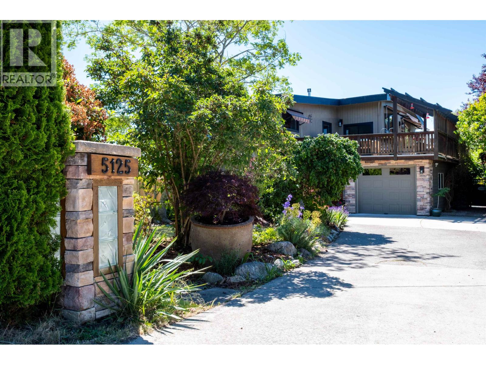 5125 SALAL ROAD, Sechelt, British Columbia