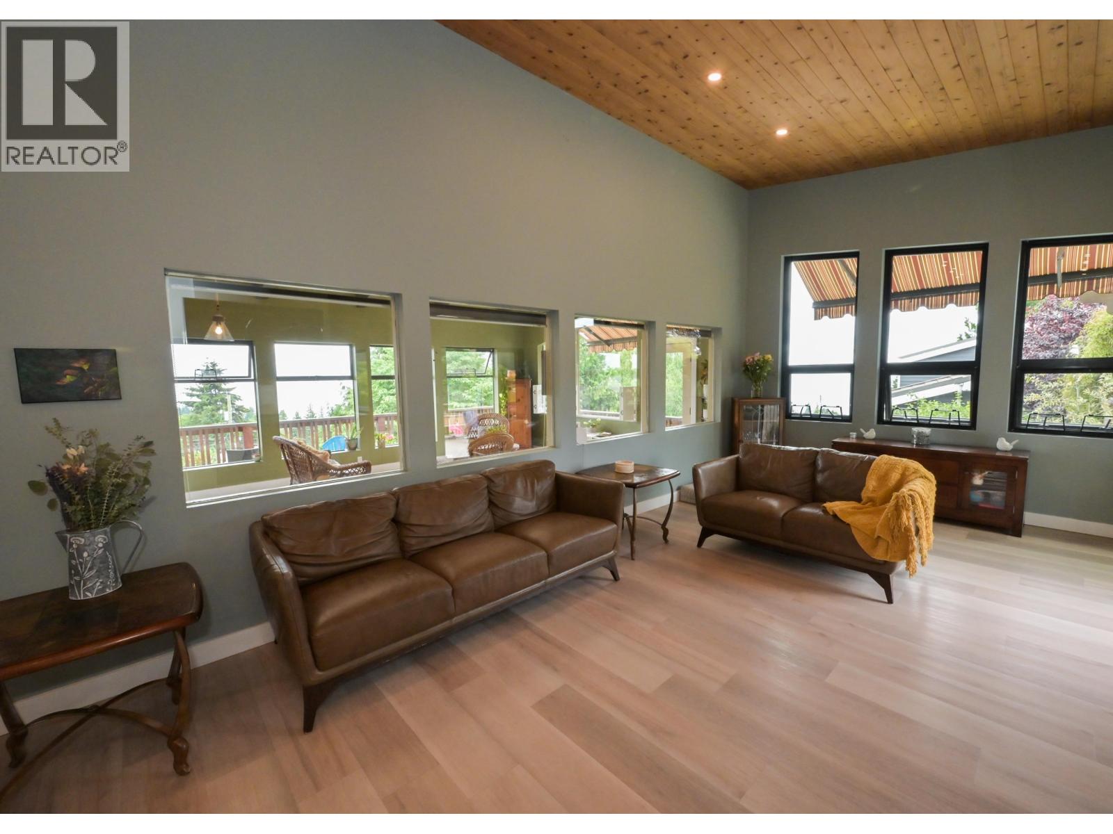5125 Salal Road, Sechelt, British Columbia  V7Z 0B7 - Photo 7 - R3150968