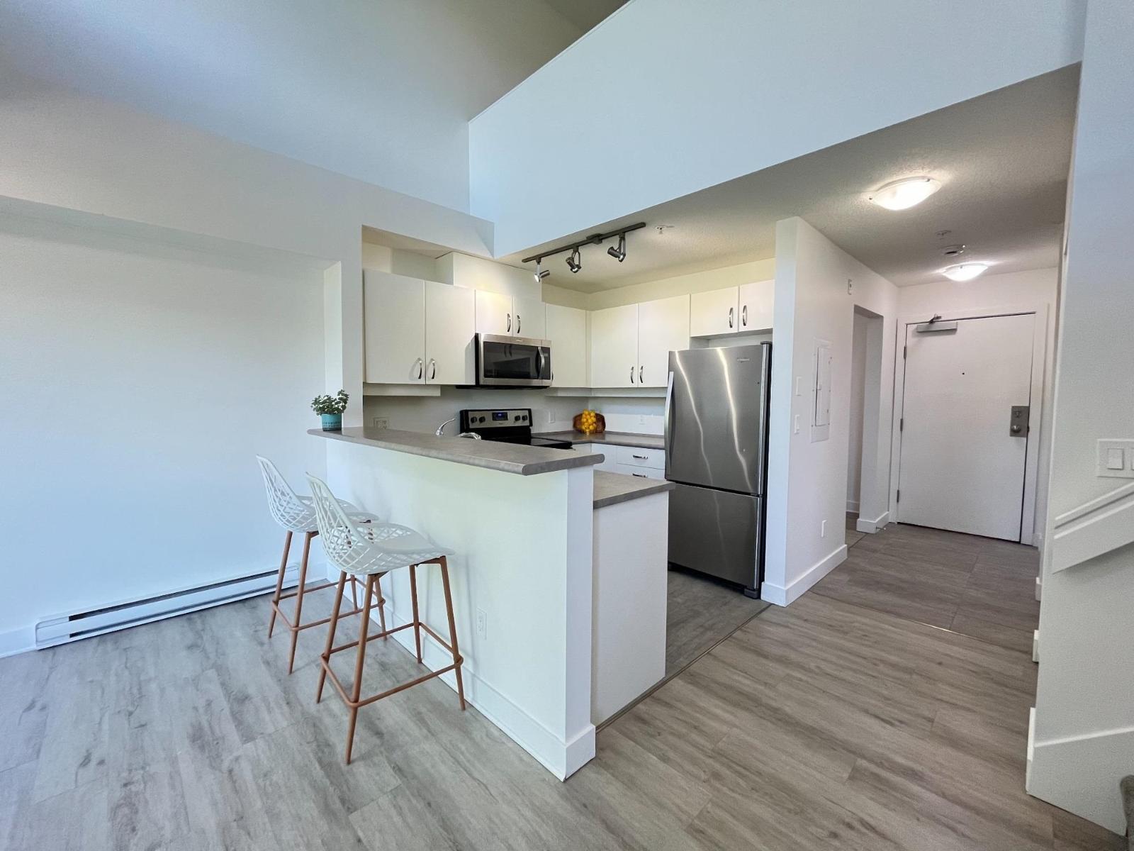 434 10838 City Parkway, Surrey, British Columbia  V3T 5X9 - Photo 6 - R3141153