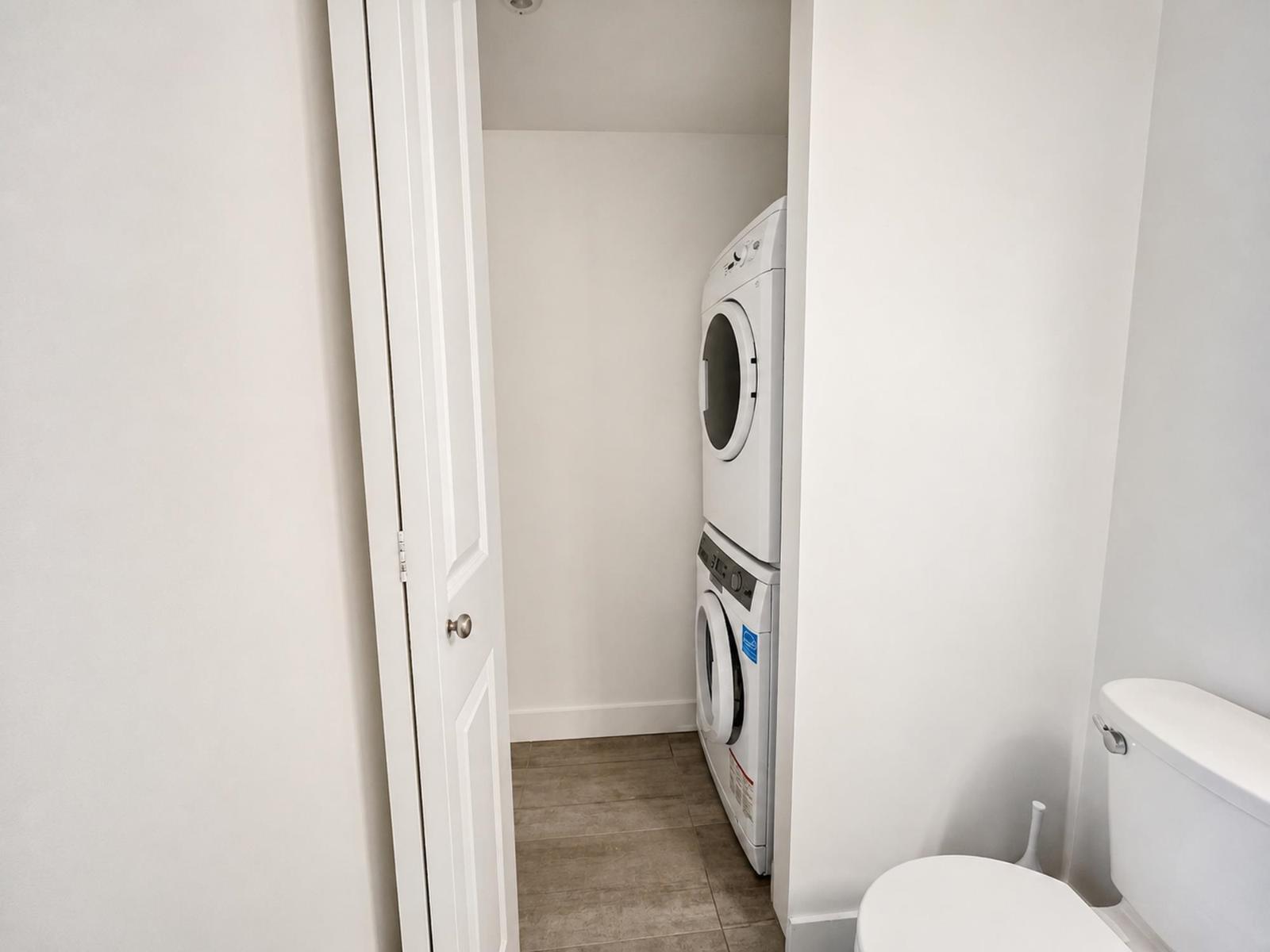 434 10838 City Parkway, Surrey, British Columbia  V3T 5X9 - Photo 14 - R3141153