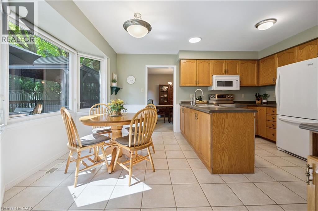 11 Bitzer Court, Cambridge, Ontario  N3C 3R6 - Photo 11 - 40848822